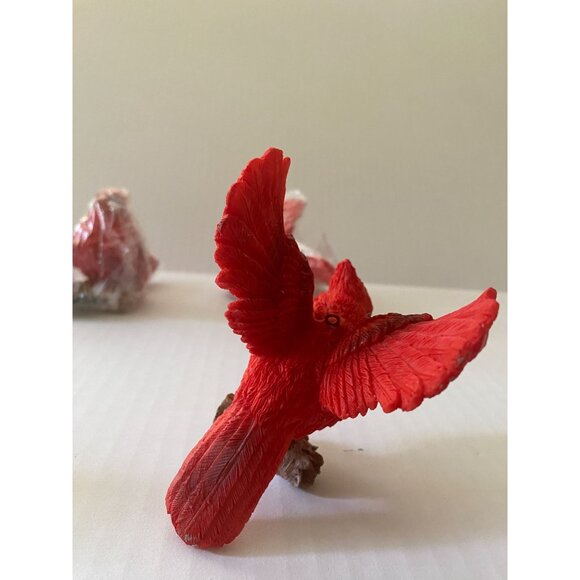 Red Robin 4" Resin Christmas Ornaments, Hanging and Standing (Qty. 5) - Picture 7 of 7